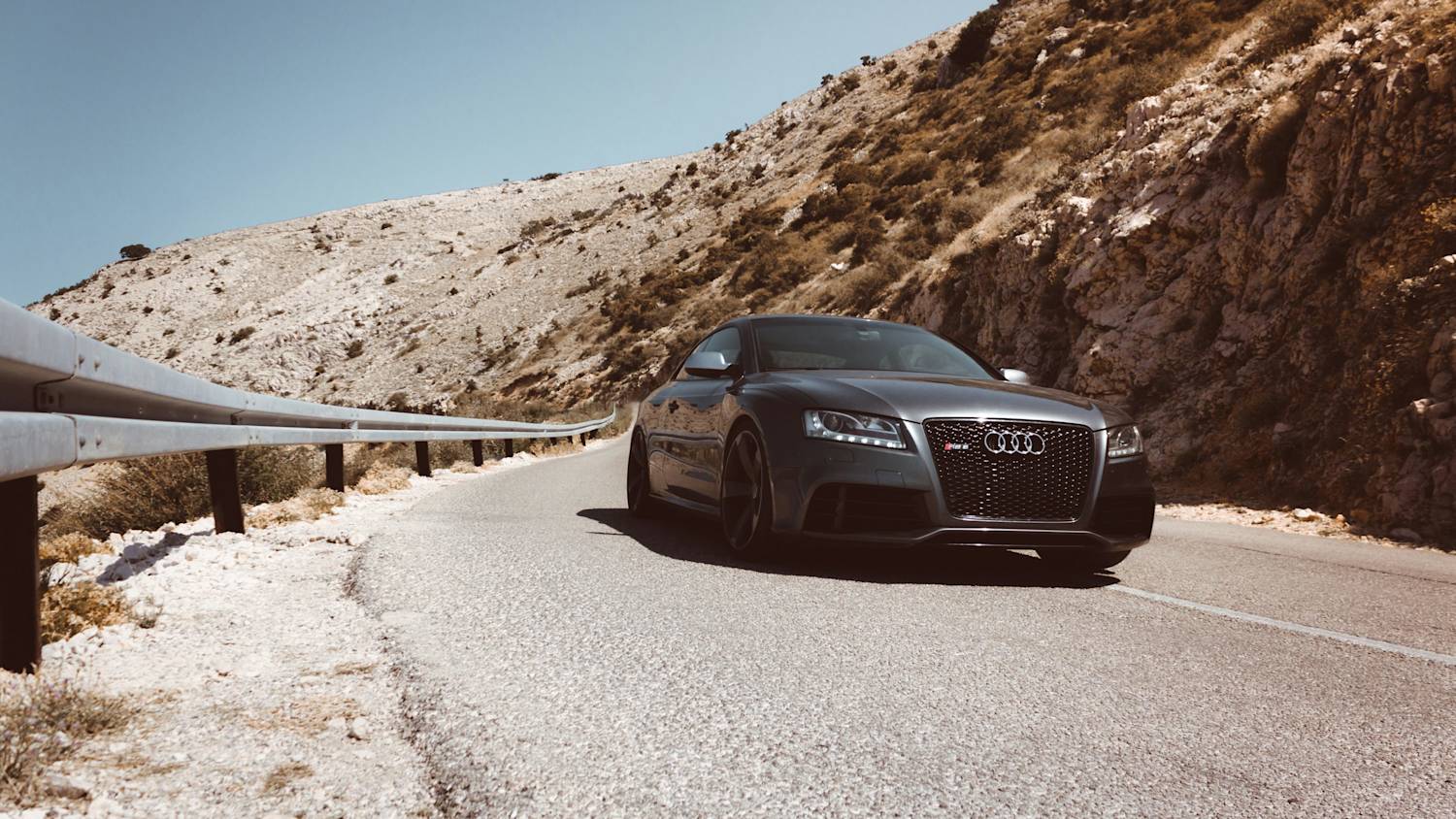 Audi Window Tinting: Enhance Privacy & Style